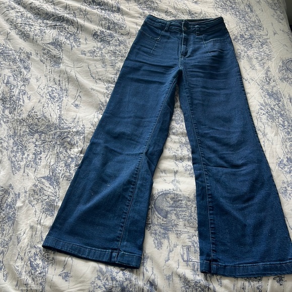 Flare Jeans - Picture 1 of 4